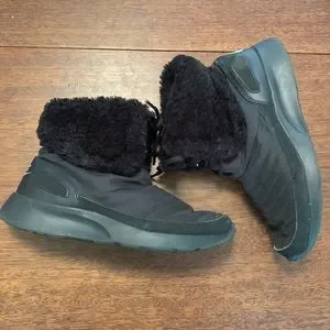 Nike kaishi womens boots hot sale